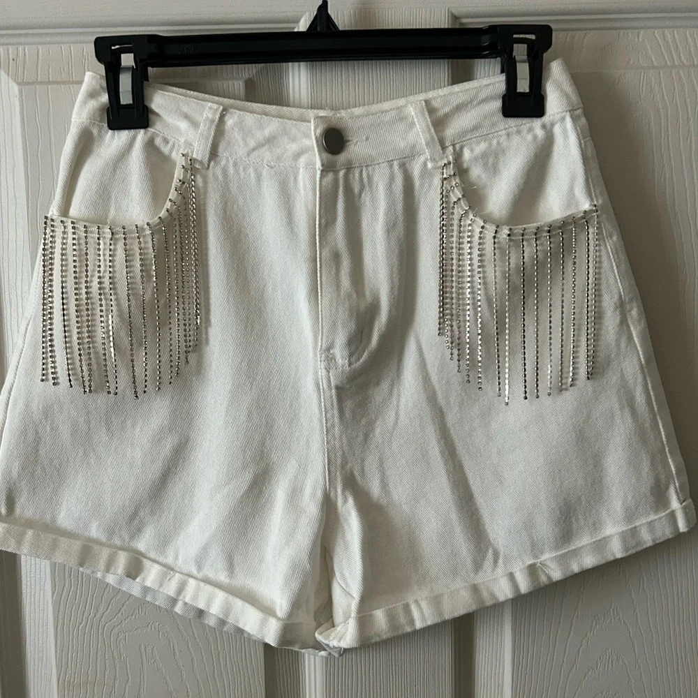 Cloud Ten She’s Stealing Our Hearts White Girls Trip Rhinestone Shorts Sz S‎